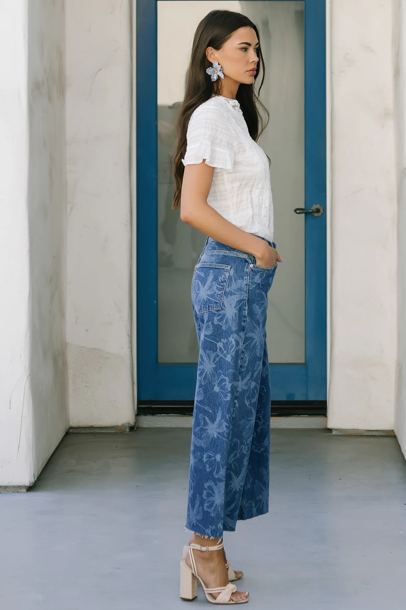 Cádiz Mid Rise Relaxed Jeans | Medium Floral Wash - Image 5