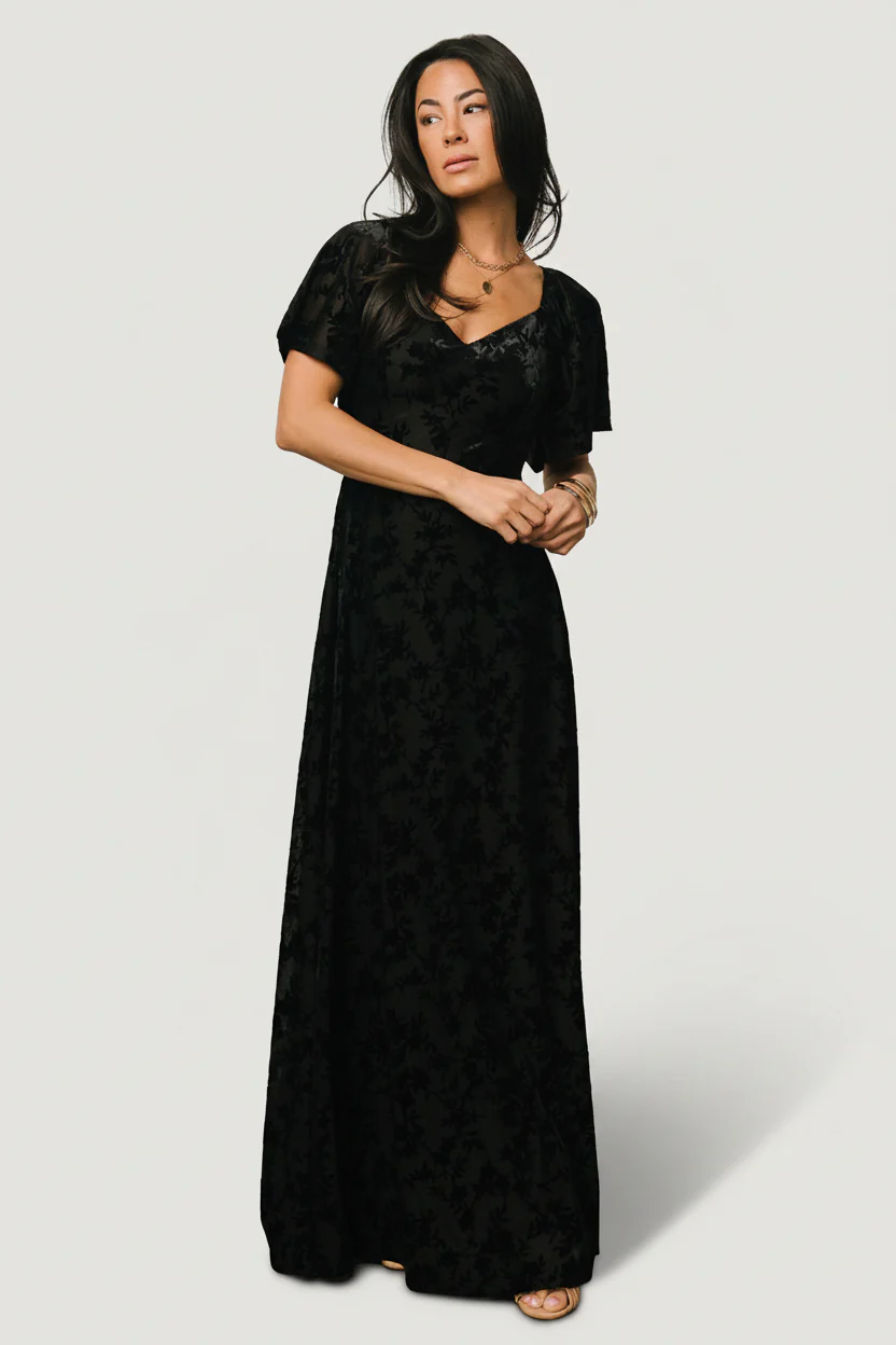 Everley Velvet Maxi Dress | Black - Image 9
