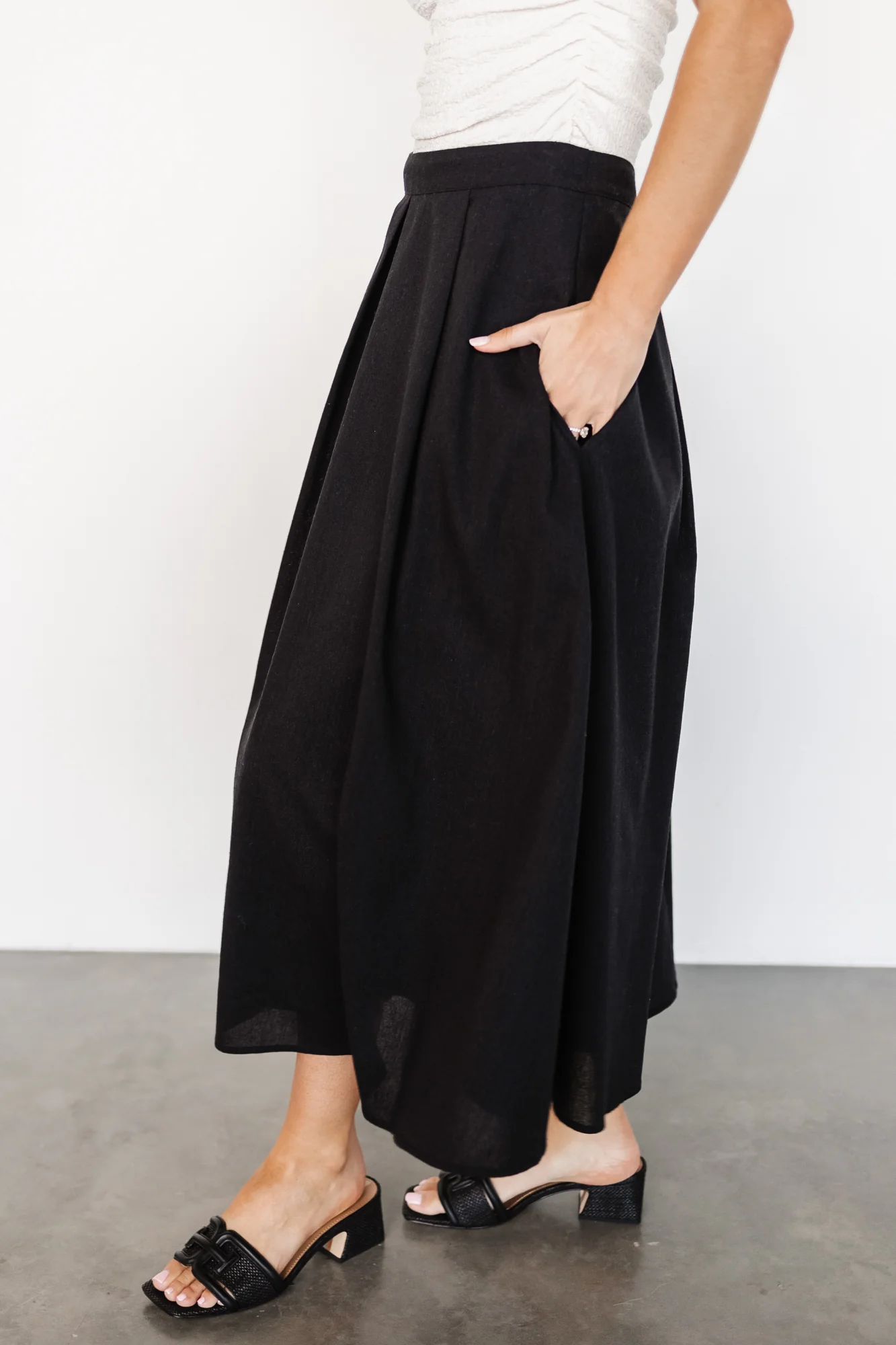 Katie Pleated Midi Skirt | Black - Image 5