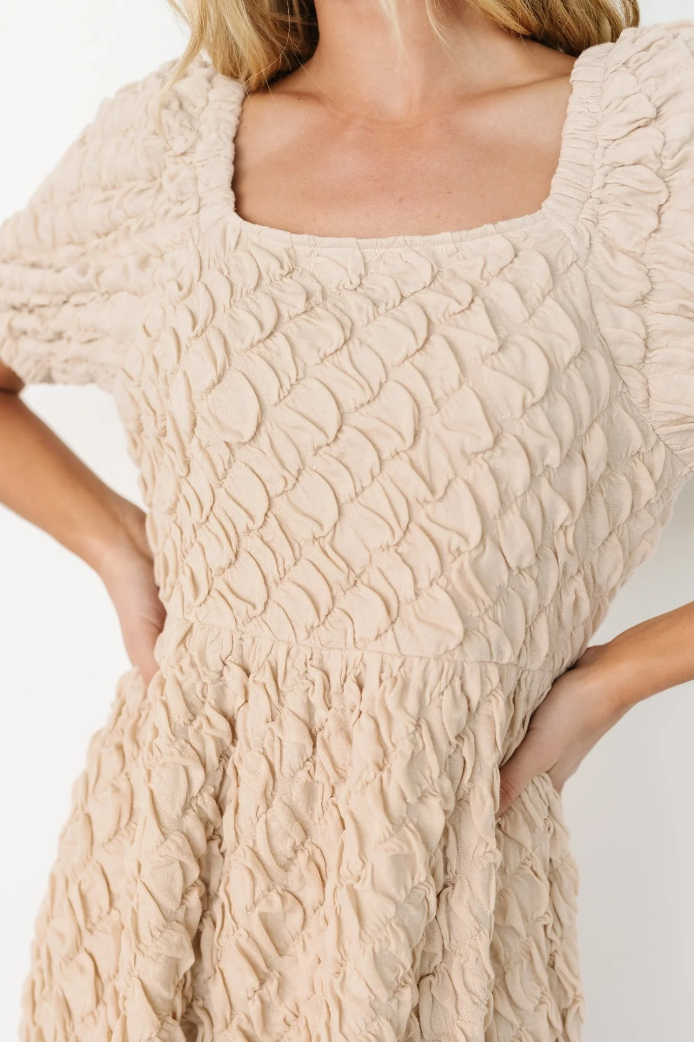 Keri Gathered Dress | Light Taupe - Image 4