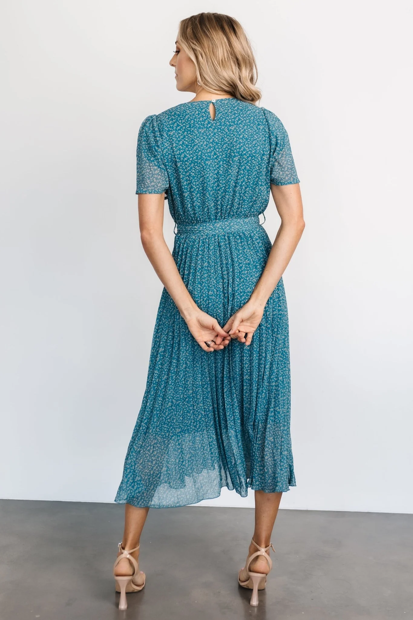 Prim Pleated Dress | Persian Blue Print - Image 5