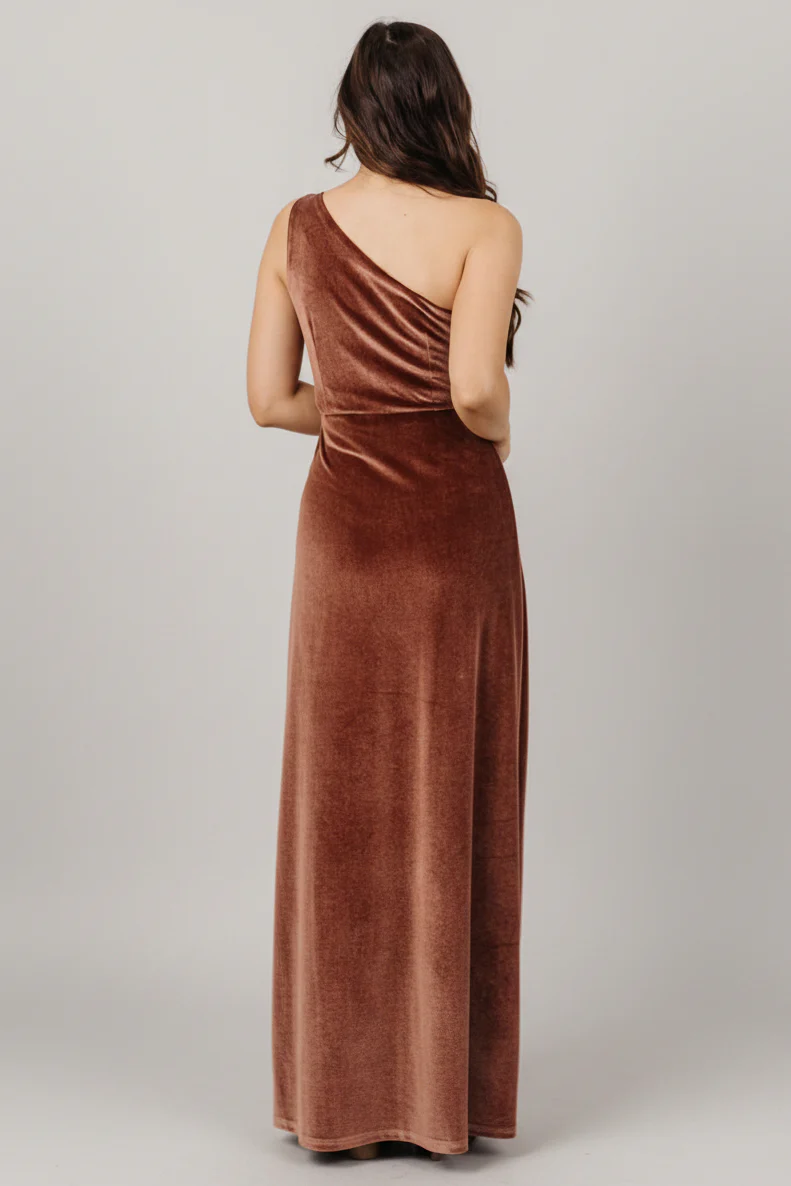 Tatiana Velvet One Shoulder Maxi Dress | Desert Rose - Image 4