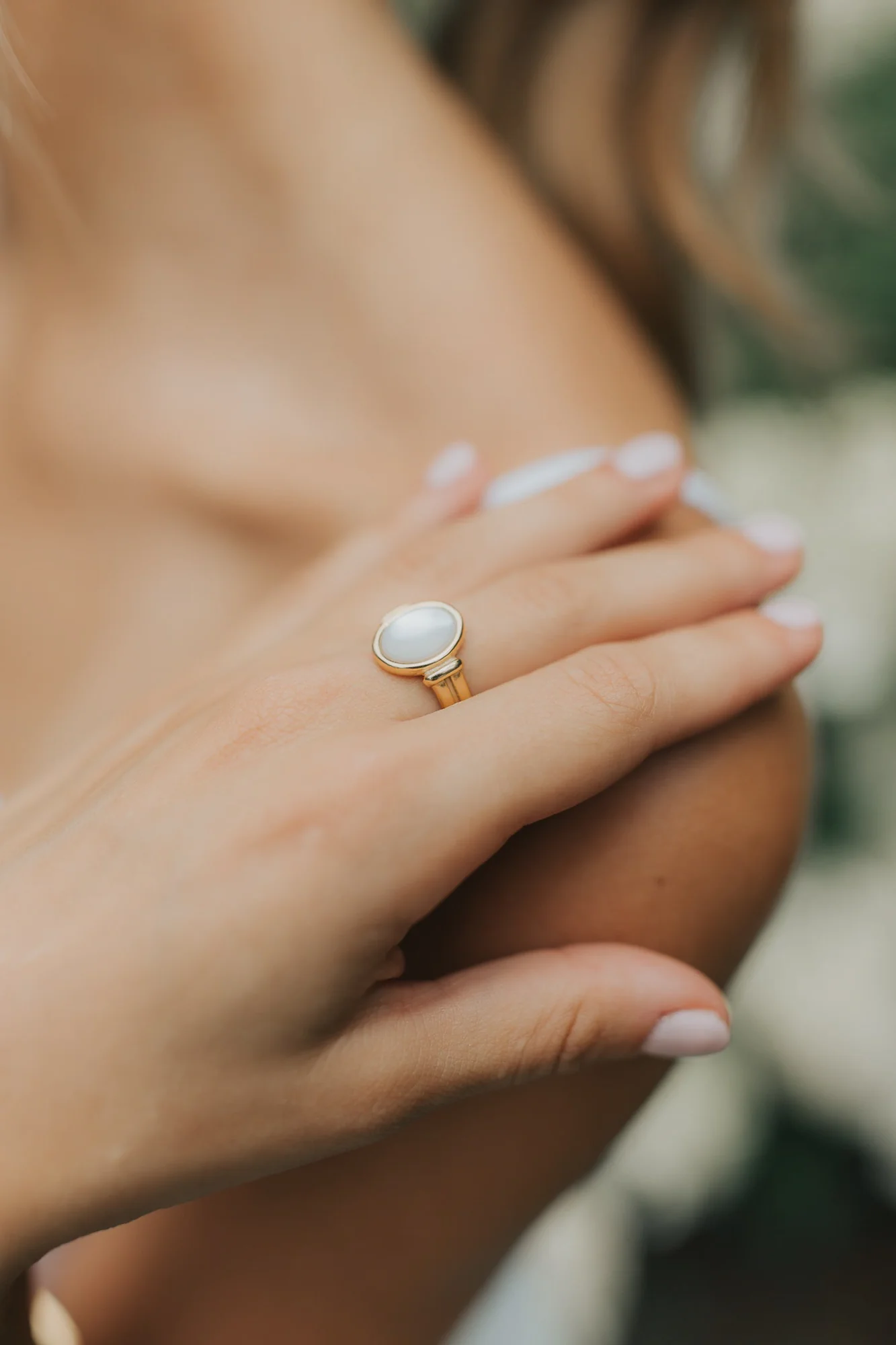 The Broadwater Ring in Gold - Image 6